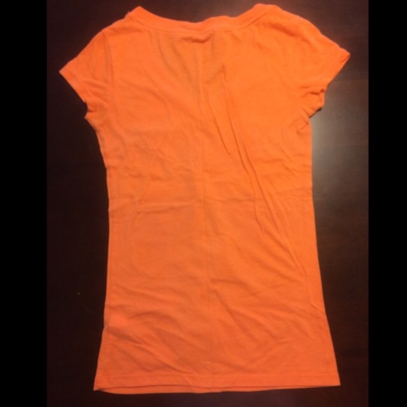 Aeropostale T-Shirt - Picture 2 of 2